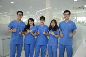 Sinh viên ngành Răng Hàm Mặt Đại học Quốc tế Hồng Bàng